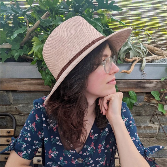 Meet your Posher, Victoria - Picture 3 of 4